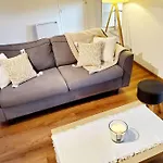 アパート Chaleureux Au Pied De La Cite Avec Parking *