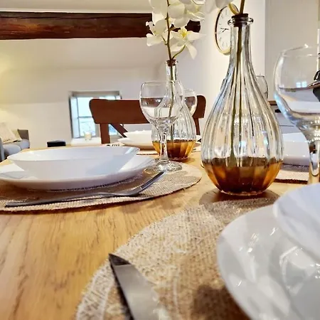 Chaleureux Au Pied De La Cite Avec Parking Apartment *