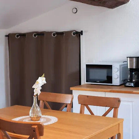 Chaleureux Au Pied De La Cité Avec Parking * Carcassonne