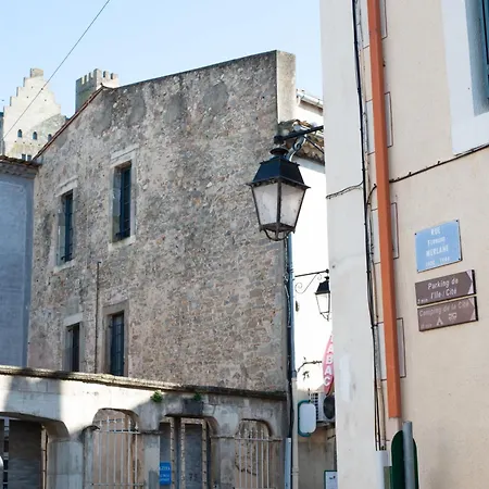 Chaleureux Au Pied De La Cite Avec Parking Apartment