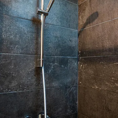 Chaleureux Au Pied De La Cité Avec Parking * Carcassonne