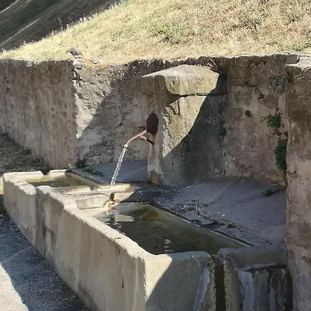 Chaleureux Au Pied De La Cité Avec Parking Appartement